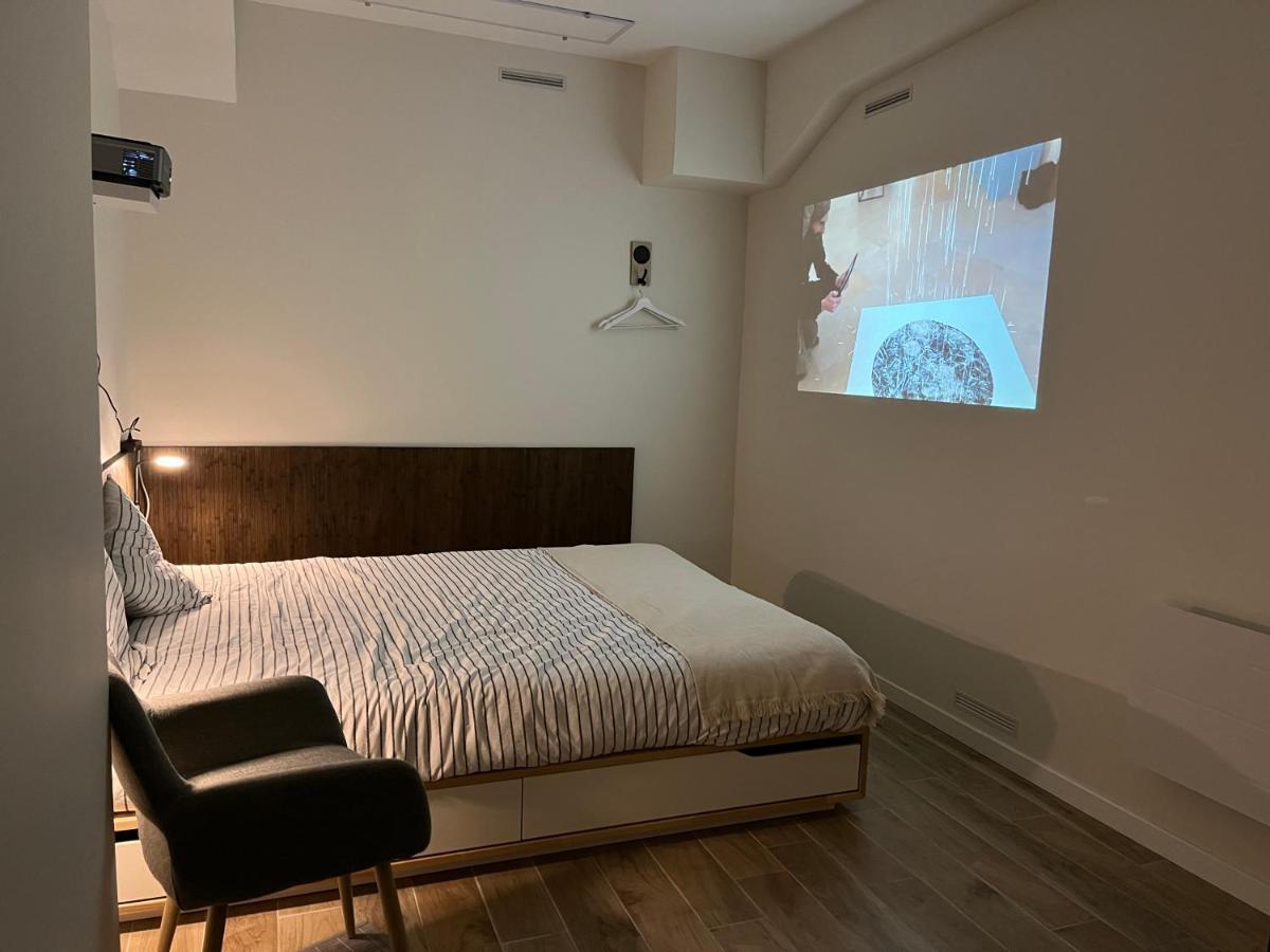 Serene Sixteen - Valence Centre Ville Екстер'єр фото